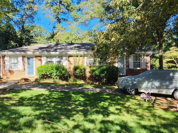 5588 Wild Cherry Dr SW, Mableton, GA 30126