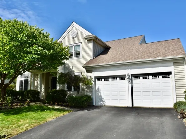 8 Little Doe Run, Jefferson Twp., NJ 07438