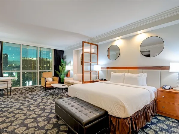 135 Harmon Ave #2211, Las Vegas, NV 89109