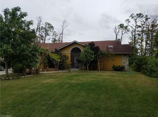 6130 Waxmyrtle Way, Naples, FL 34109