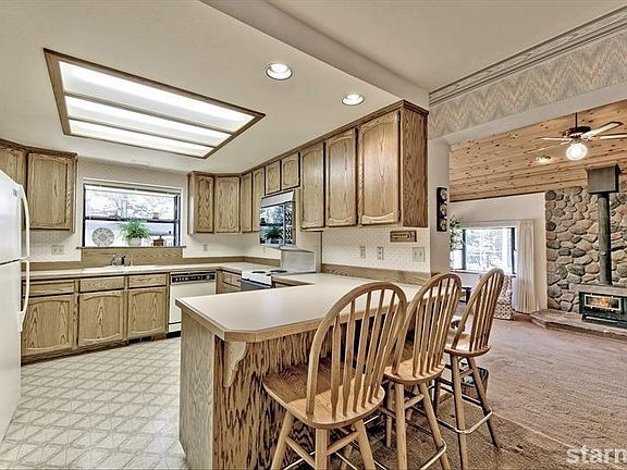 4th image of 574 Tehama Dr