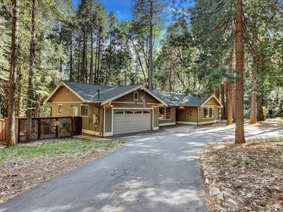 12392 Hillcrest Dr, Nevada City, CA, 95959