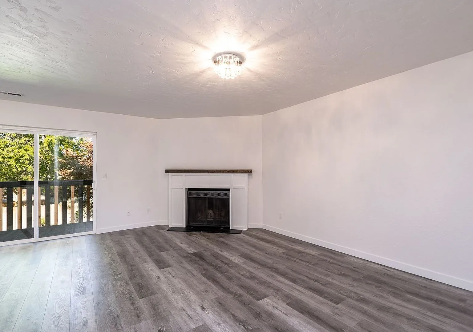 1845 Peach Tree Ln (A-D) — Photo 4