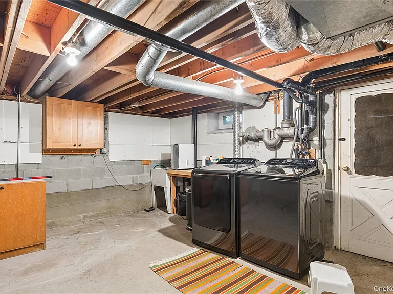 570 Hippodrome Dr — Photo 14