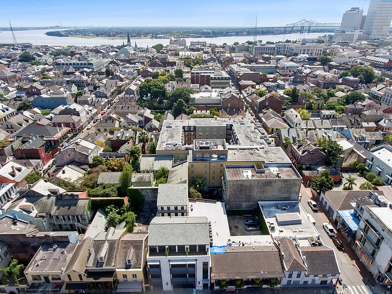 An aerial view of Six18 House shows the prime location and proximity to the Mississippi River and key landmarks.