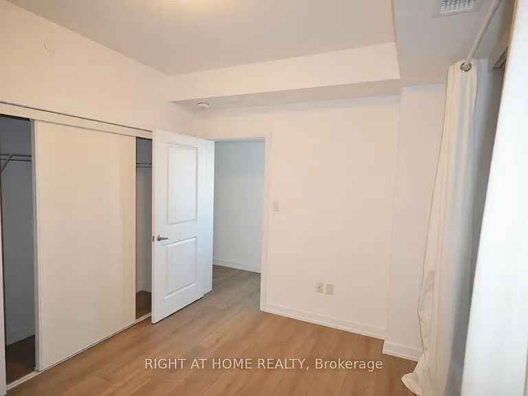 450 Dundas St E #306 — Photo 9