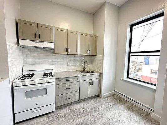 1st image of 597 4th Ave APT 3