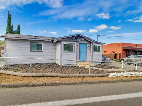 9234 Winter Gardens Blvd, Lakeside, CA