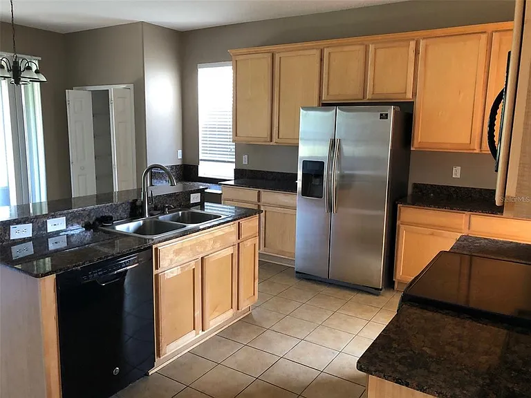 10515 Coral Key Ave — Photo 9