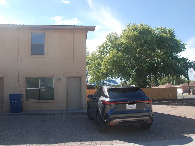 443 Kingsbury Cir NE #D — Photo 10