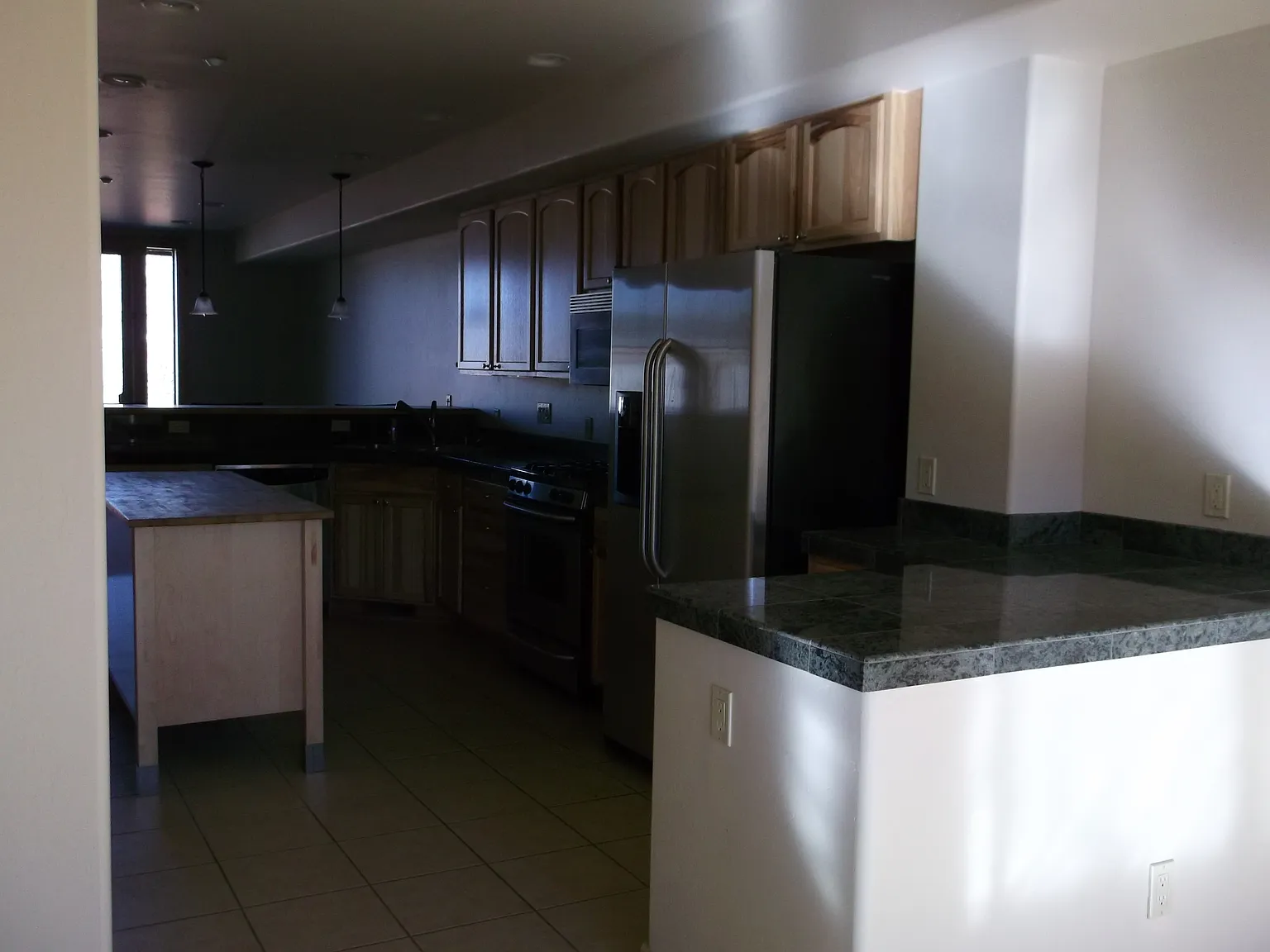 2 bed, 2.5 bath, 1711 sqft, $2,900 — Photo 4