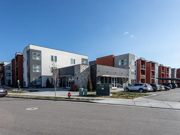 875 S Depot St #246B, Clearfield, UT 84015
