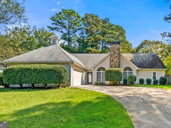 2045 Amber Creek Dr, Buford, GA 30519