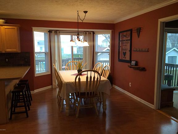 2nd image of 3693 Bantam Dr