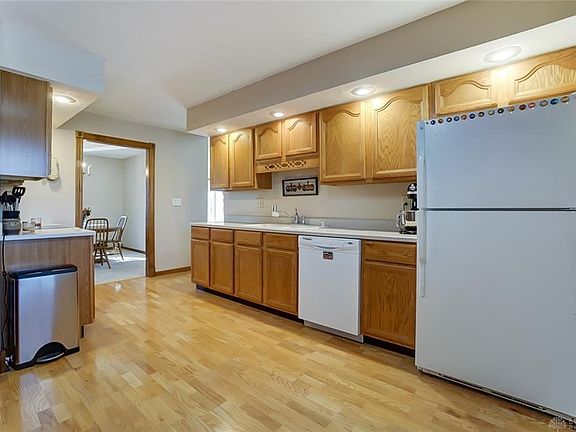 3rd image of 3695 Frostwood Dr