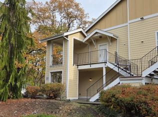 Custer Oaks Condominums, Lakewood, WA 98499