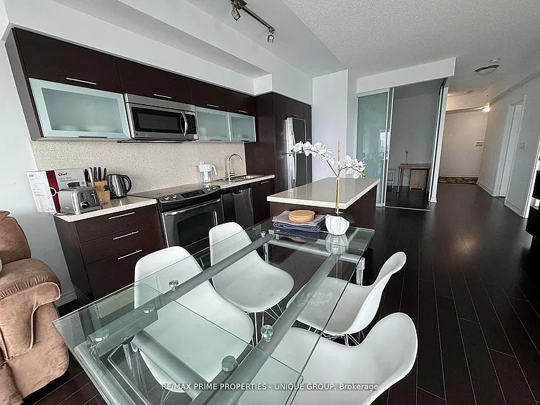 386 Yonge St #5316 — Photo 6