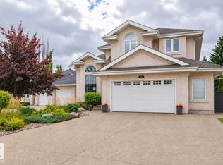 745 Todd Lndg NW, Edmonton, AB T6R 3C4