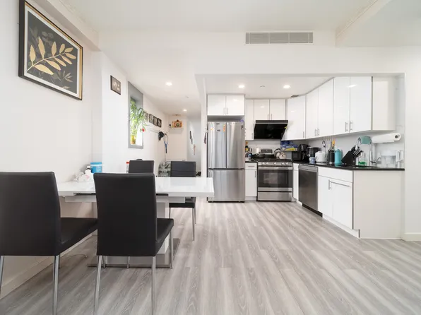 144-27 Sanford Avenue image 5 of 18