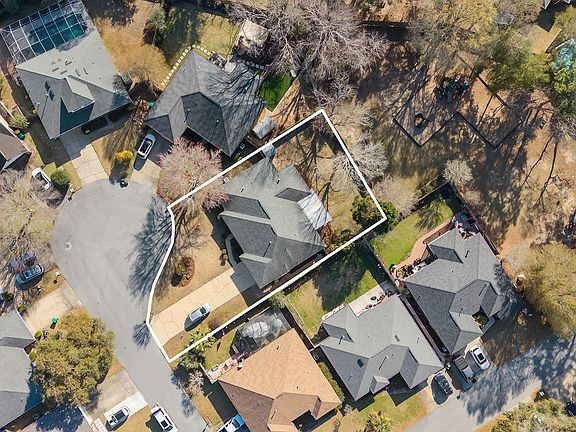 2nd image of 4572 Castlewood Ln