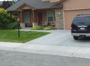 1933 E Summercove Dr, Meridian, ID 83646