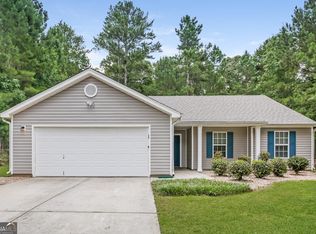638 Red Fox Ln, Auburn, GA 30011