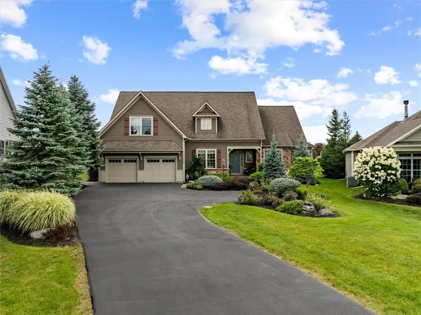 147 Gadwall Ln, Manlius, NY 13104