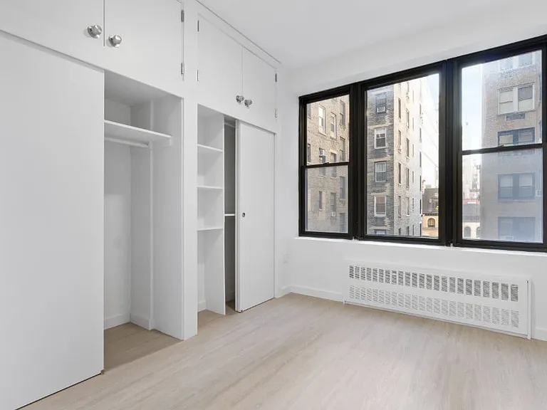 308 W 82nd St #9C — Photo 2
