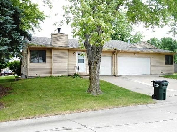 Front Yard - Left side Unit