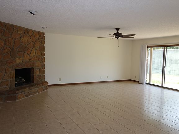 Spacious living room view!