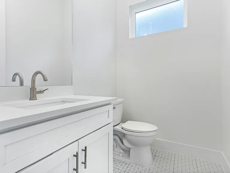 917 Protea St — Photo 12