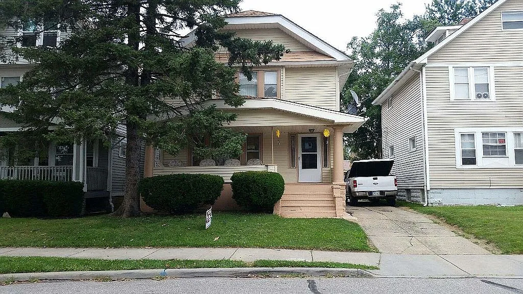 2131 W 89th St photo 1