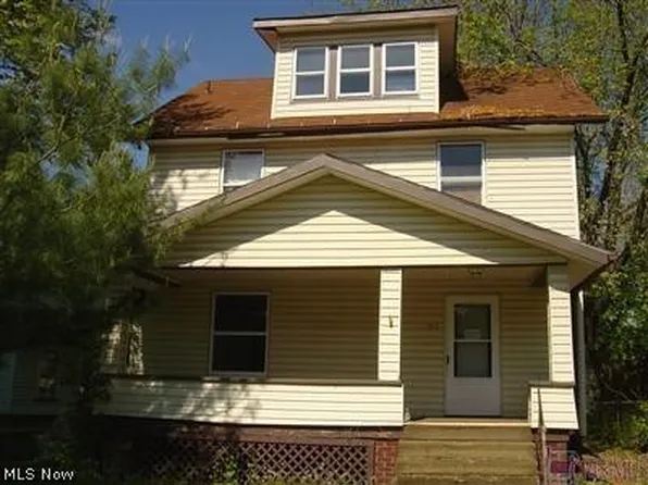 1417 Saint Elmo Ave NE, Canton, OH 44705