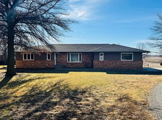 5849 Road R, Hebron, NE 68370
