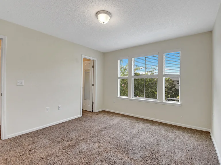 262 Moultrie Village Ln — Photo 8