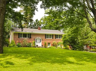 31 Salem Ln, South Salem, NY 10590
