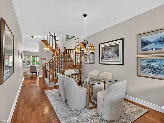 4th image of 31 Sunvale Pl #8