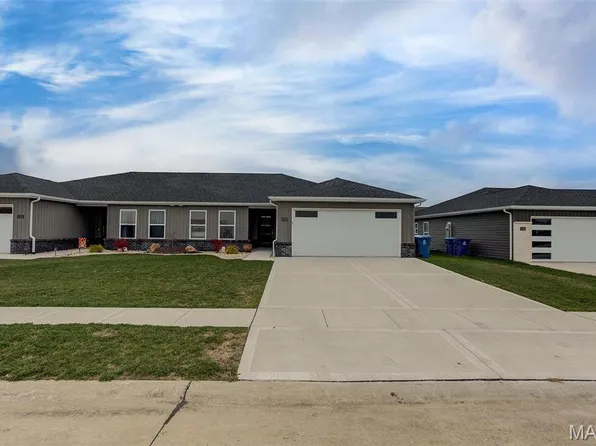 124 Bridgeport Dr, Moro, IL 62067