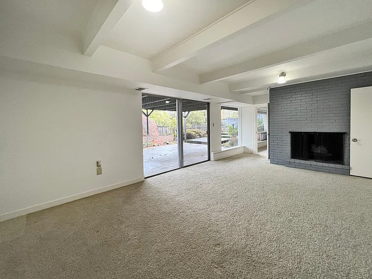 1812 126th Ave SE — Photo 31