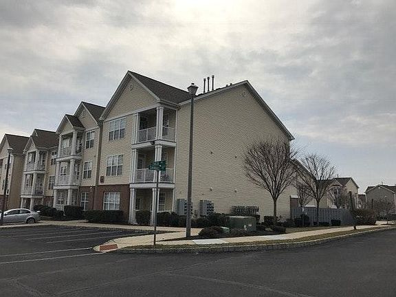 Large Apartment !!!