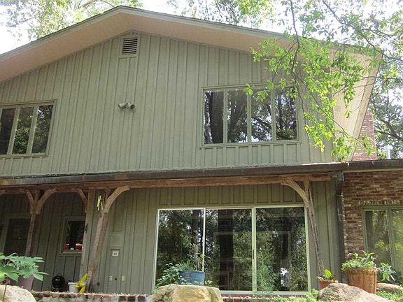 5th image of 20 Woodlawn Dr