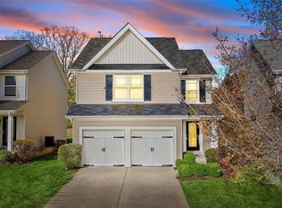 455 Parkgate Dr, Lake Saint Louis, MO 63367