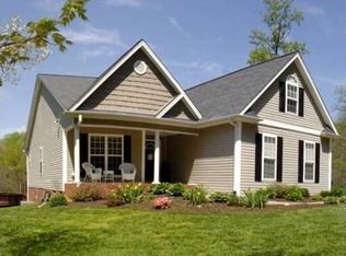 1068 Cripple Creek Ln, Pinnacle, NC 27043