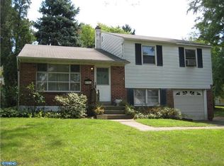 146 Dale Rd, Willow Grove, PA 19090
