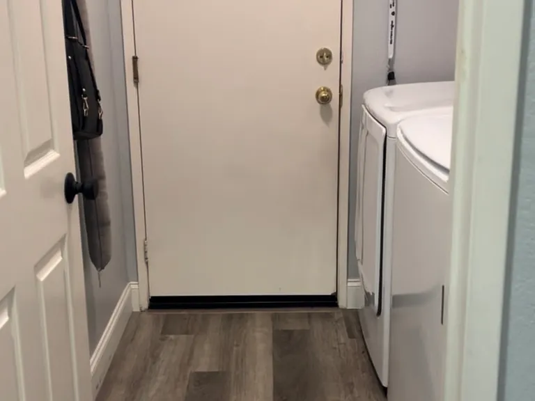 4882 Lake Park Pl — Photo 21