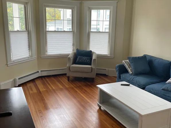 119 Stephen St Unit 2, South Dartmouth, MA 02748