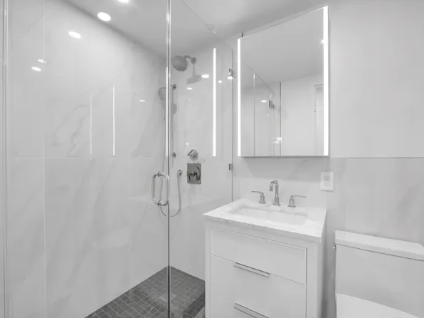165 East 66th Street image 13 of 13