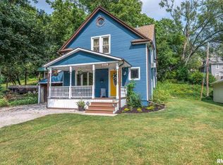 1415 Jersey Ridge Rd, Davenport, IA 52803