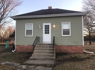 518 E Elm St, Wenona, IL 61377