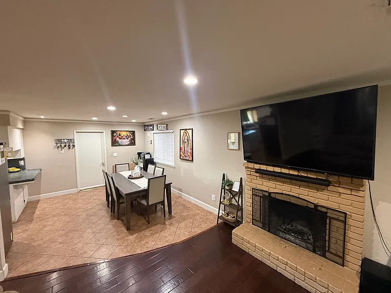 500 E Hickory St — Photo 6